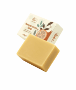 صابونه طبيعي بخلاصه الرمان الطبيعي تفتيح وشد البشره وتقليل النمش والكلف ومنع الاكزيما لاحتوائه الغنى بالمعادن ١٠٠ جرام من شهر زاد